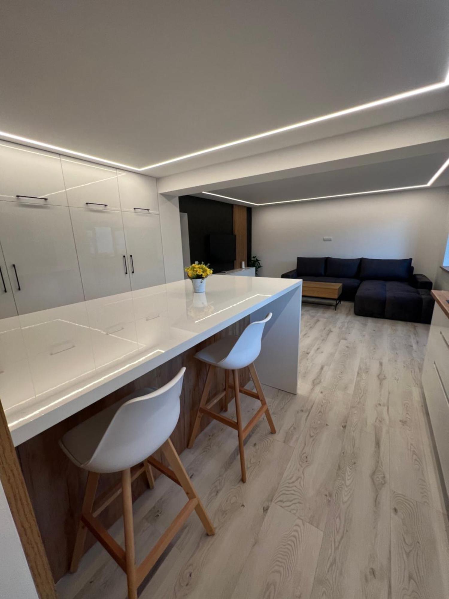 Modern Premium Apartment 1 Targoviste Exterior foto